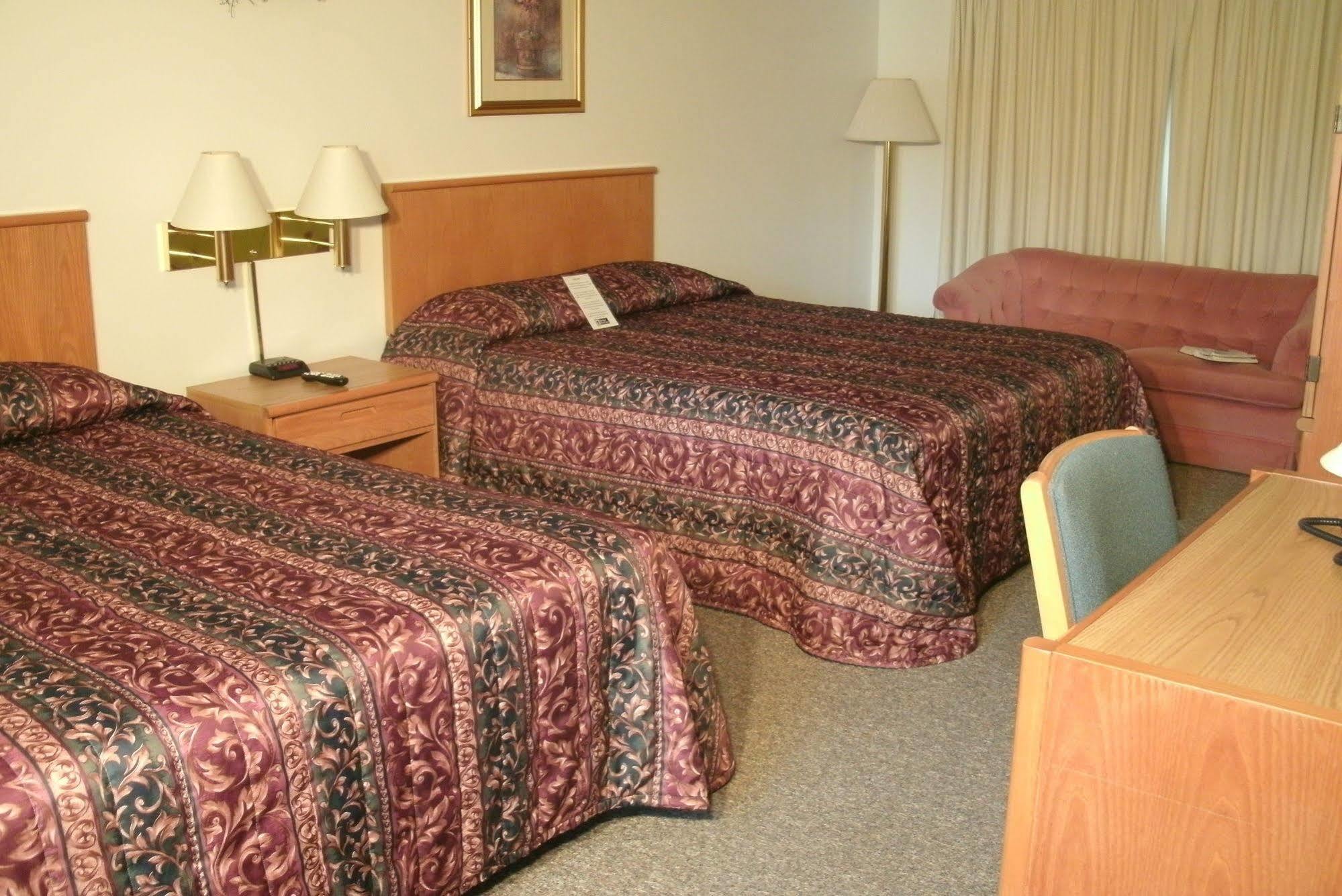 Budget Host Inn Ironwood Exterior photo